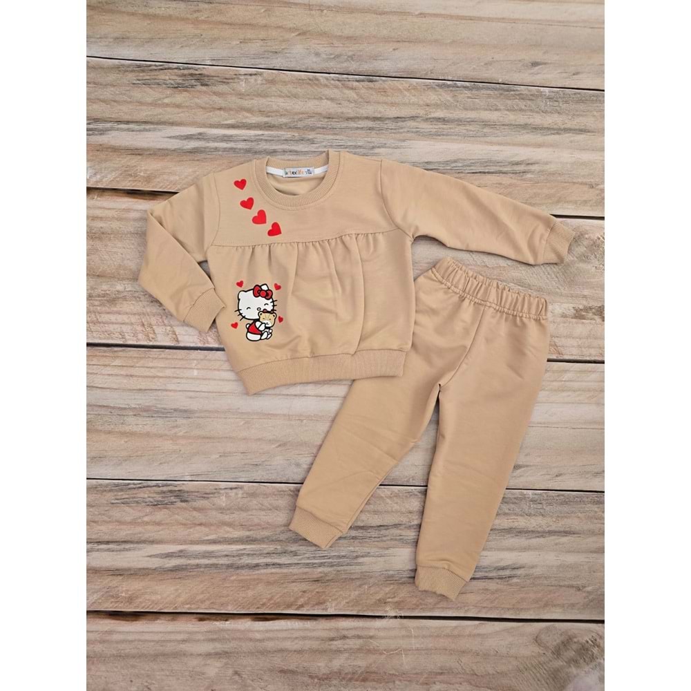 ARTEX HELLO KITTY DESENLİ MEVSİMLİK TAKIM - KREM - 4 YAŞ