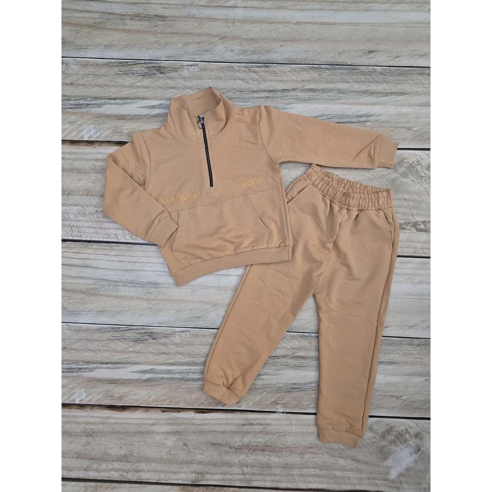 (4-10) Yaş ARTEX FERMUARLI MEVSİMLİK TAKIM - KREM - 4-5 YAŞ